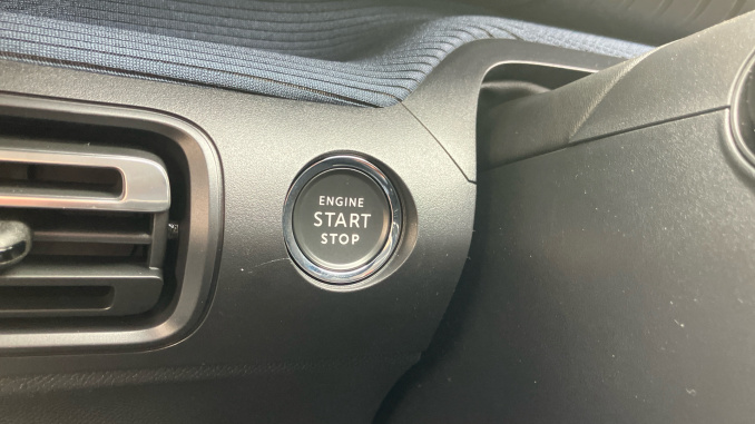 Citroen C3 Aircross 83kW Extended Range Collection 54kWh 5dr Auto Electric Hatchback - Image 34
